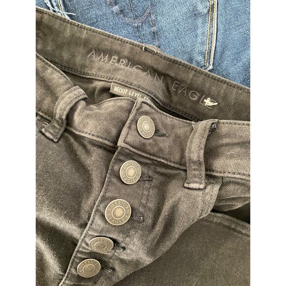 American Eagle Black size 4 Short Distressed Denim Super Hi-Rise Ne(x)t Level St - Picture 5 of 6